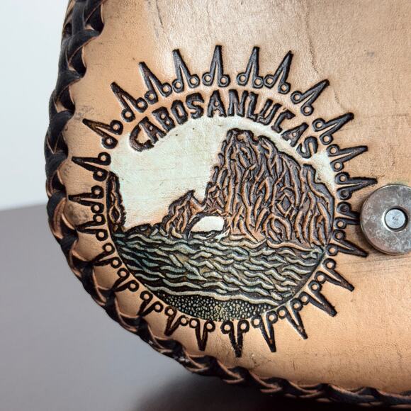 J831 - Mexican Hummingbird Hand Tooled Leather Purse - Picture 9 of 13